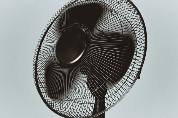 Como limpar ventilador sem desmontar
