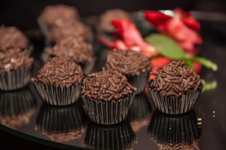 Brigadeirão cremoso com poucos ingredientes
